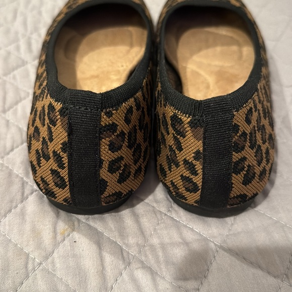 🐆 Leopard print flats - Picture 2 of 4